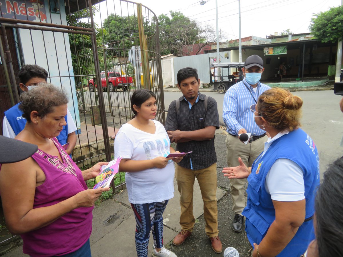 MifamManagua's tweet photo. #Managua │ #DistritoTres📌
✅ Visitas a mujeres y familias del Bo.SanJudas,dialogando sobre derechos de las mujeres,leyes que las protegen y mecanismos de denuncian para prevención dela violencia y los femicidios
#AmorALaFamilia #AmorALaVida #Nicaragua #UnHogarSeConstruyeConAmor https://t.co/r8SsmF5SRg