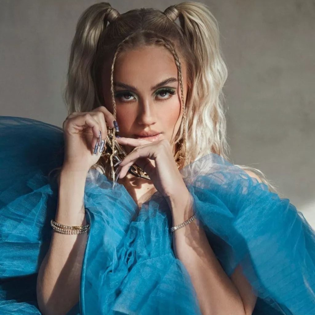 975TheBeatLV's tweet photo. Today’s #Top5 #Trending Songs 🚀 Powered By #ReebokXCardiB • Music By @1DJGridUSA

1. @BGYO_PH #TheBaddest
2. @AgnezMo #BoyMagnet
3. @ykOsiris #BeMyGirl
4. @KingCombs @KodakBlack1k #CantStopWontStop
5. @BLACKPINK #LISA #LALISA

Listen Live On https://t.co/uqeC7cqaQ2 #LasVegas https://t.co/893ht0kKTm