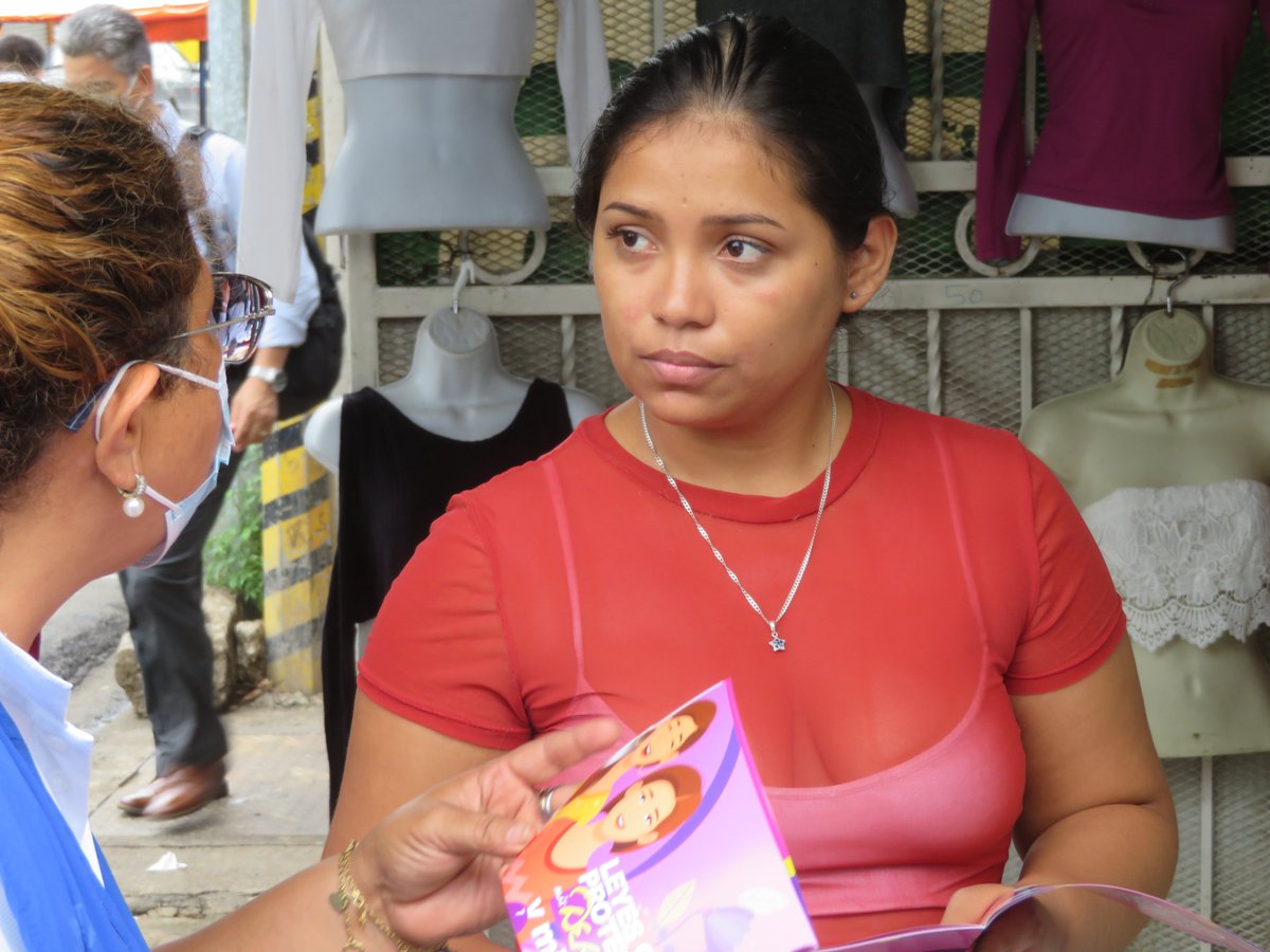 MifamManagua's tweet photo. #Managua │ #DistritoTres📌
✅ Visitas a mujeres y familias del Bo.SanJudas,dialogando sobre derechos de las mujeres,leyes que las protegen y mecanismos de denuncian para prevención dela violencia y los femicidios
#AmorALaFamilia #AmorALaVida #Nicaragua #UnHogarSeConstruyeConAmor https://t.co/YcfyESwPup