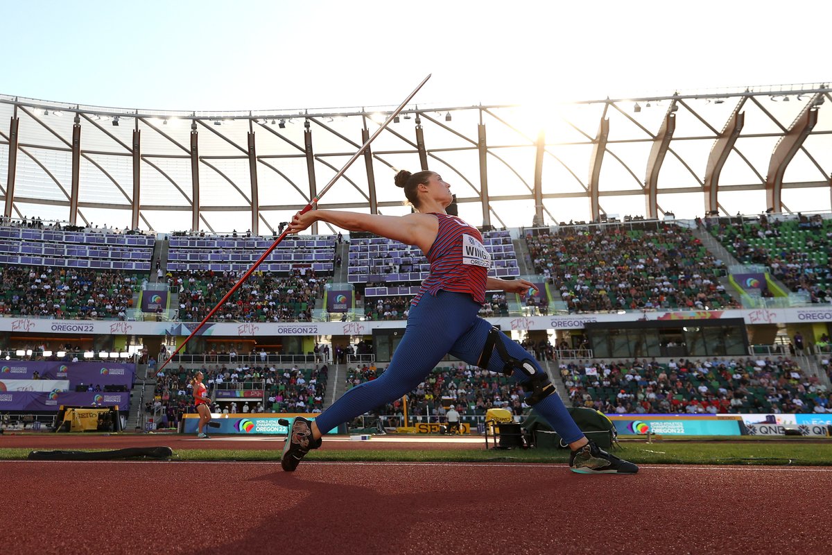 WCHoregon22's tweet photo. Before today, @usatf had never won a World Champs medal in the women's javelin. Today, @karathrowsjav takes 🥈, her first global medal in her 6th #WorldAthleticsChamps‼️ 

#WCHOregon22 https://t.co/agu9PliJiN