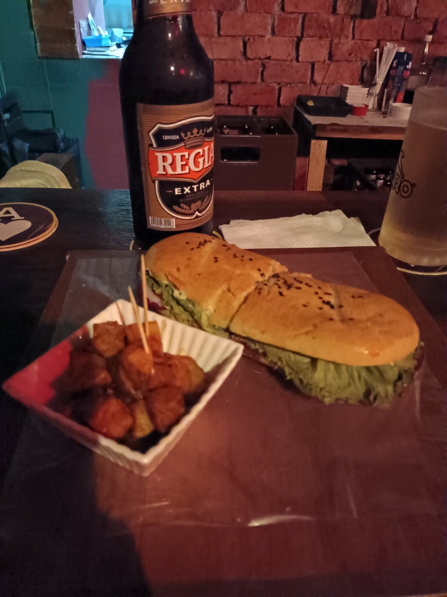 GbsA43's tweet image. Los emparedados de @Baltimore_Bar son lo mejor! 😍