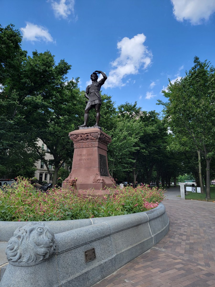 _JoshHCisneros's tweet photo. Realizing I haven't tweeted for awhile. So here are some pics from my trip to boston. Peace and love https://t.co/G6BBPALozk
