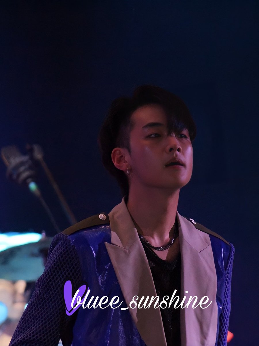 bluee_sunshine's tweet photo. 061922 | 2Z a Crash Landing in Mexico City 🇲🇽 

#2Z #2zband #2ZinMexico #Junghyun #2ZJunghyun #정현 #Jiseob #지섭 #2ZJiseob #Hojin #호진 #2ZHojin #투지 #FromA

@official2z

(do not crop or edit logo. Give credits). https://t.co/1wcjTVf1Qy