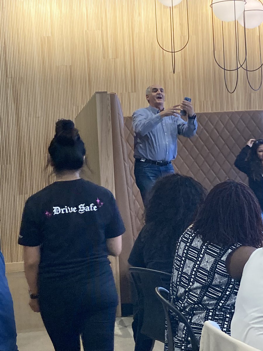 bgbn3's tweet image. #SetTheScene