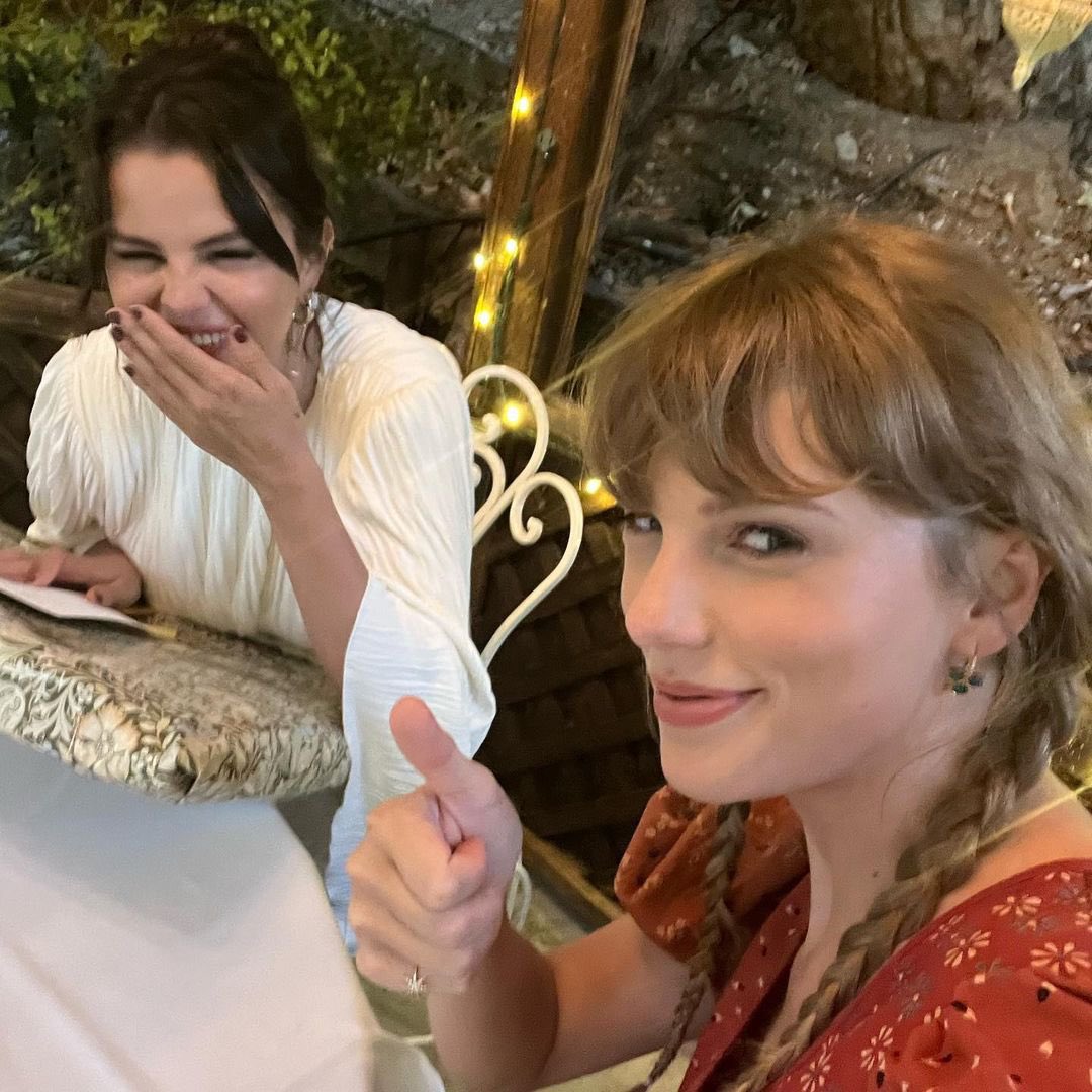 GomezSource's tweet photo. “30, nerdy and worthy” — Selena Gomez and Taylor Swift together for Selena’s 30th birthday! https://t.co/dI8YT2ezrF