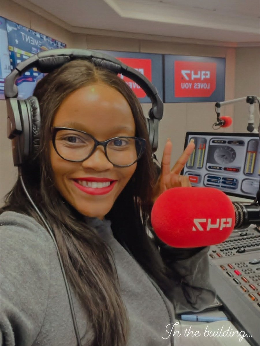 TThomas_Kekana's tweet photo. @Noni_Khumalo Morning ☕
@Noni_Khumalo
#nonikhumaloOn947
#WeekendsWithNoniOn947
#947LovesYou @947 https://t.co/AMgeE2gpws