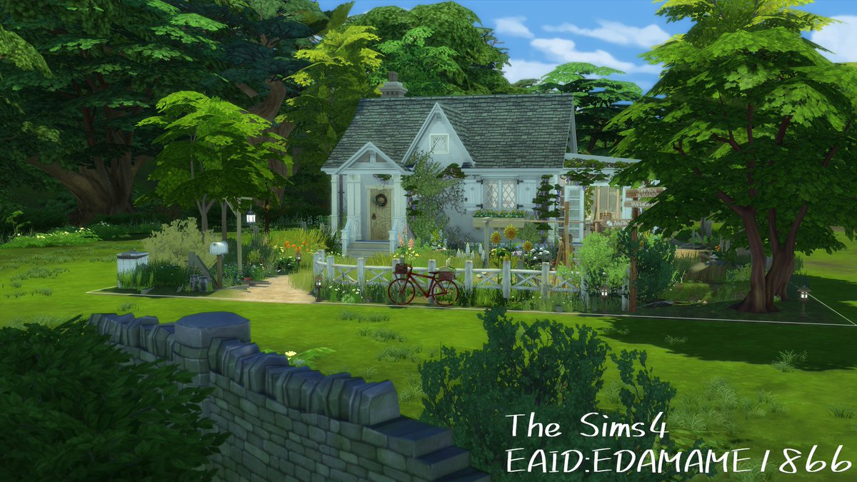 sims4tsukushi's tweet image. 『Small White Cottage』
→EAID:EDAMAME1866
ギャラリーに共有しました！
今回の建築では我ながら少し成長を感じました😃
#ShowUsYourBuilds  #TheSims4 #シムズ4