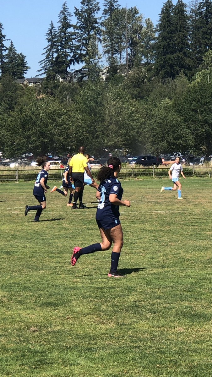 JCoulterB's tweet photo. Great day of soccer for both girls. Kierran at the #SilverLakesShowcase had a nice win for @OLReignAcademy ! Kaisa played great for @SeattleUnited at #CrossfireCup and Kennedy loved dippin dots. #Summer2022 #Seattle #OLReign https://t.co/jVkUjWomgX