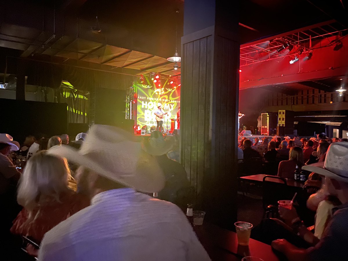 rikkismith's tweet photo. Maybe @BillyBobsTexas should let you know when you spend $150 on tickets that you won’t be able to see the stage…. https://t.co/gGnnN3lHv3