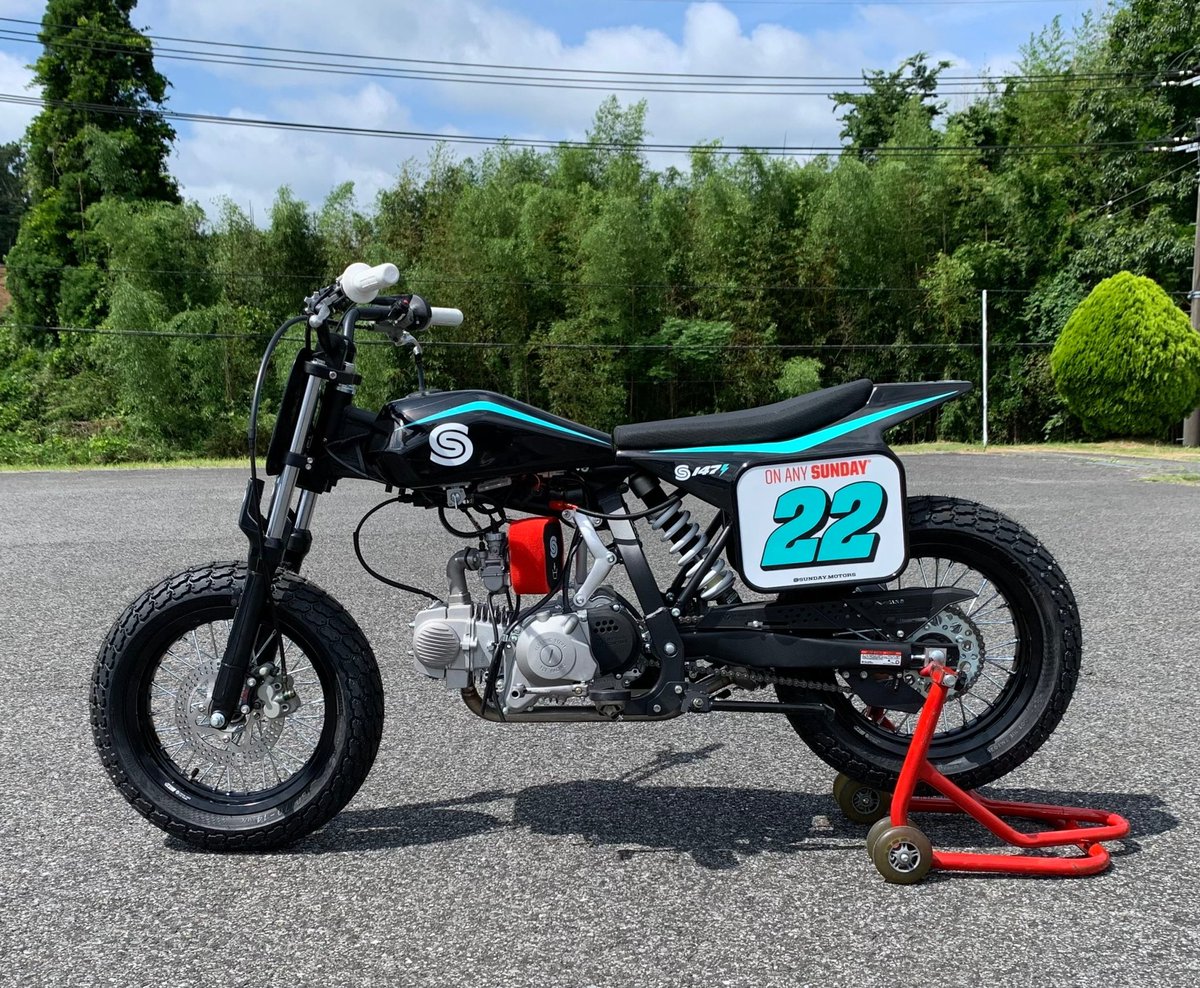 KURE35R's tweet photo. YCF   ダートトラッカー
SUNDAY 用のタイヤは14インチですが、バイクと一緒に大量に在庫してます✌️
なくなる前にまた仕入れます😊

#YCF  #ダートラ #ダートトラッカー #SUNDAY #S147 #KURE35 https://t.co/UsB36wnNgM
