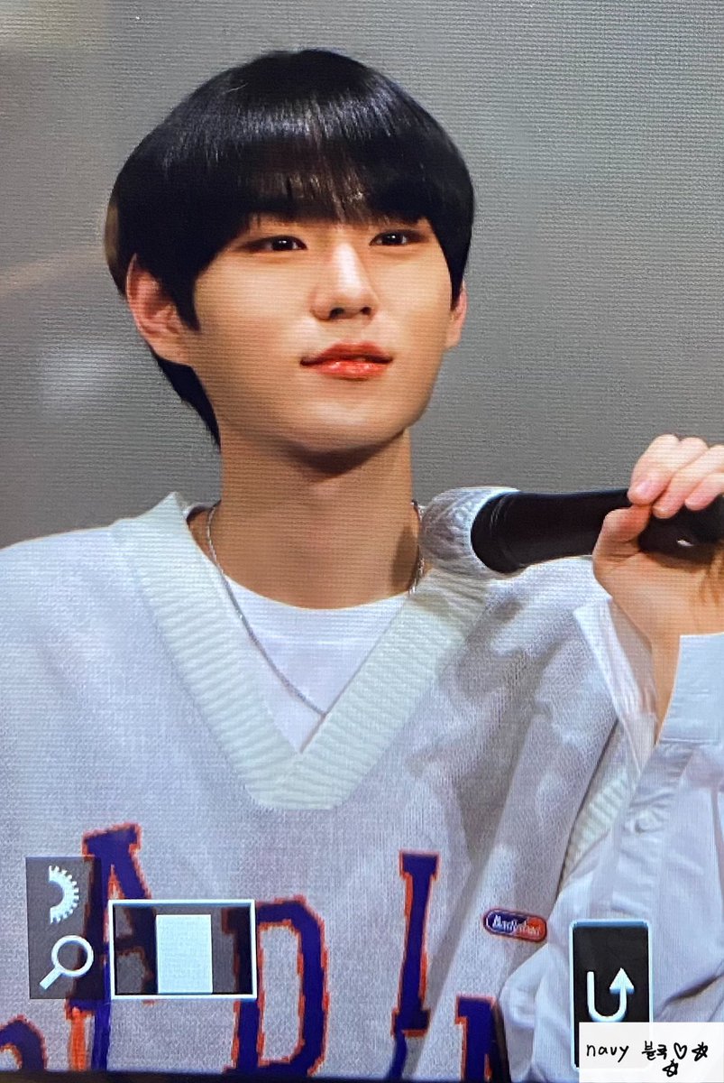 220723 사웹 프뷰 

브이이브이이

#BDC #홍성준 #BlueSky #어느밤BlueSky #브랜뉴뮤직 #BRANDNEWMUSIC