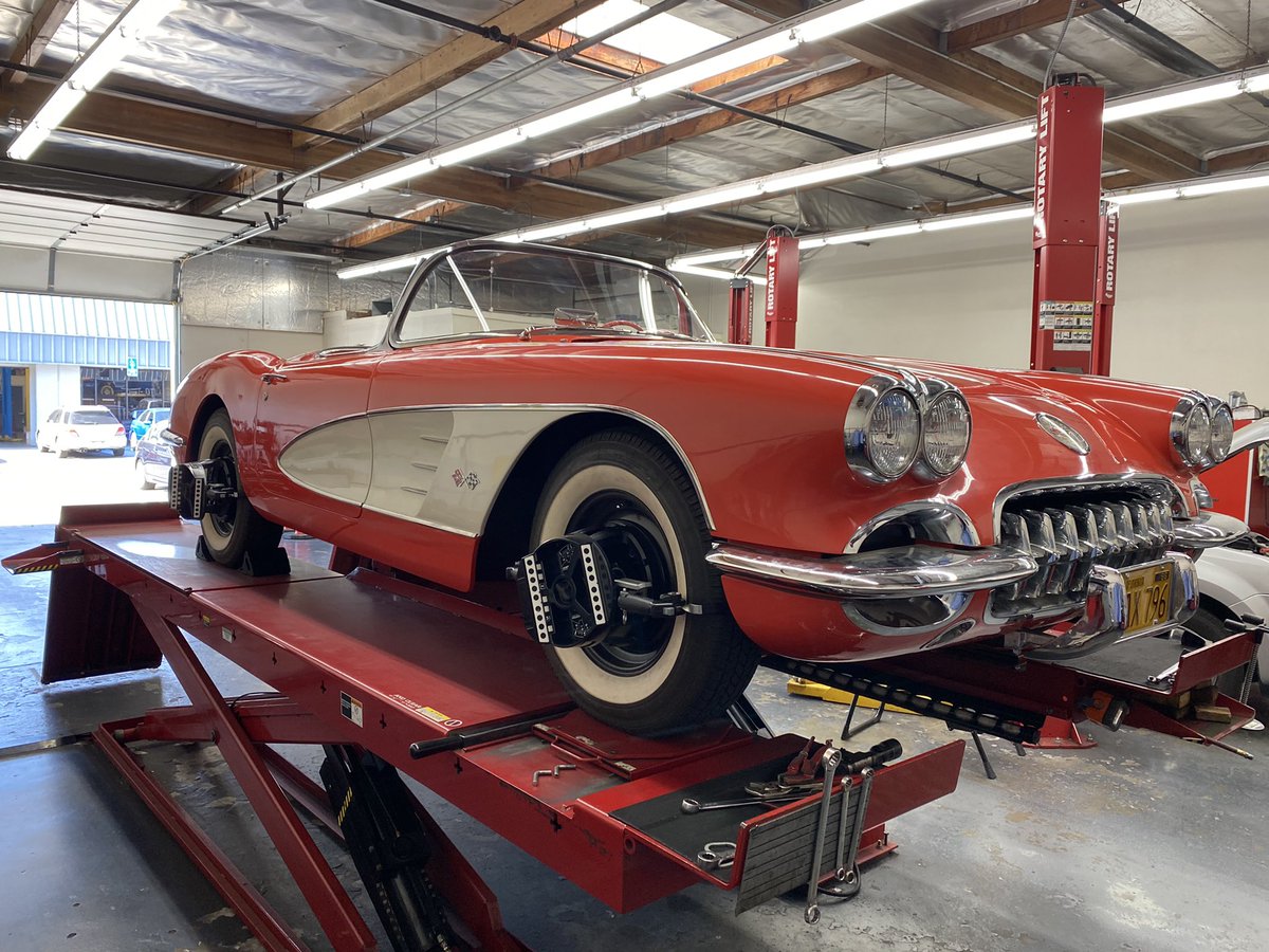 ProAlignment's tweet image. Never know what’s gonna come through the door 🤷🏽‍♂️ #wheelalignment