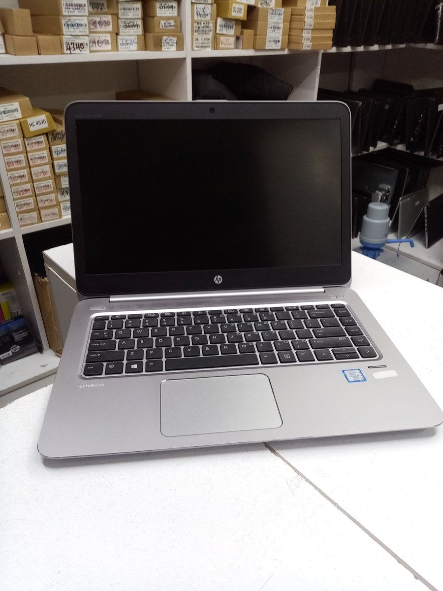 HP ELITEBOOK 1040 
ULTRA SLIM
INTEL CORE I7 
SPEED CLOCK 2.5GHZ 
STORAGE 8GB RAM/256GB SSD (SUPER FAST)
EXCELLENT BATTERY LIFE 
SIZE 14 INCHES
PRICE 45,000/=

~WARRANTY 6 MONTH GUARANTEED
~CALL WHATSAPP SMS
     0701846097
#MakeItHappenMiato
#MasculinitySaturday