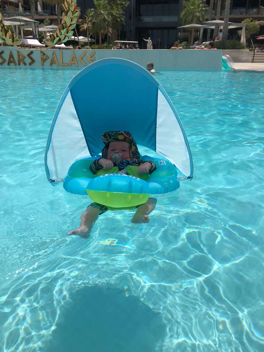 DazLFC08's tweet photo. Who said a 3month old in dubai be hard. Cya in couple hours mate 💙🍻 #dubai #caesarpalace #baby https://t.co/IZWauSt0nZ