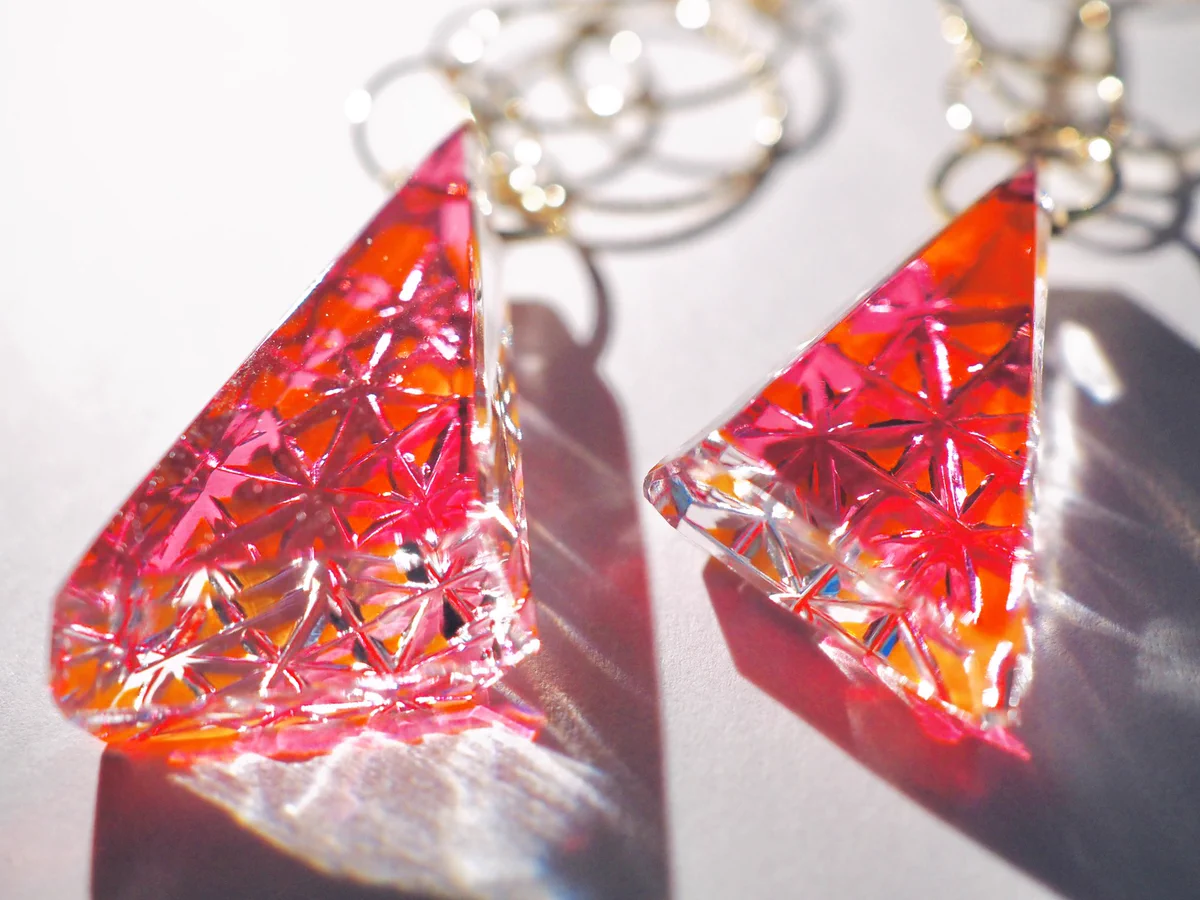 切り子のアクセサリー夏にぴったり♪個展があるみたい！