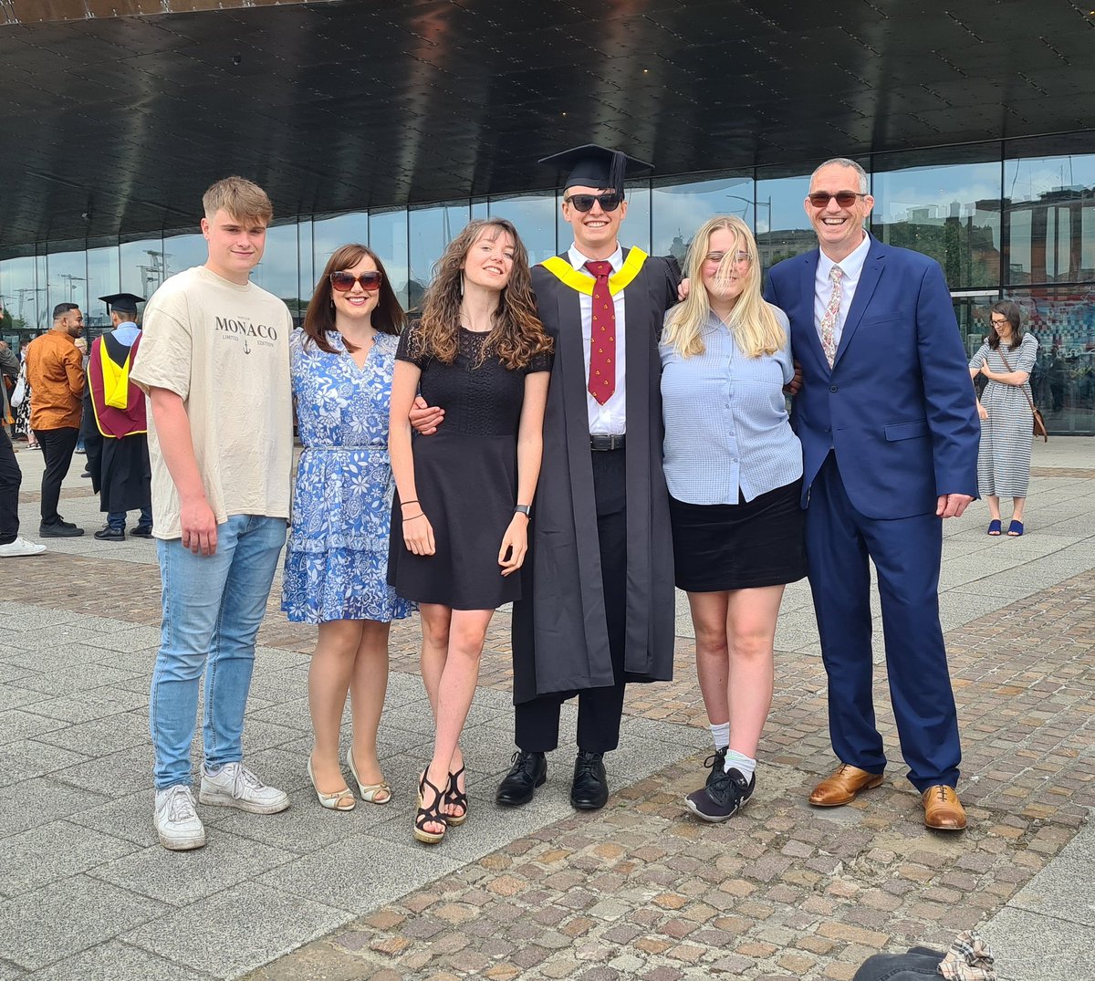 adthomas33's tweet photo. Great day yesterday celebrating @DewiWThomas 1st Class Honours Degree in Cardiff Bay. #boydonegood. #getshisbrainsfromhisdad🤣 https://t.co/PKb5PstVdt