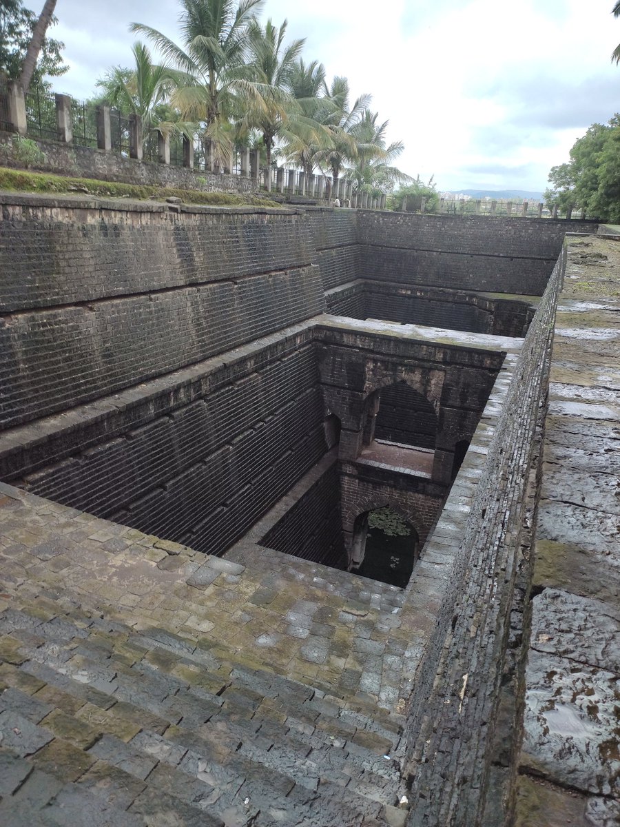 DeepKudatarkar's tweet photo. Water body : Panta's kot got open space
Location: Pritisangam Karad
Institute: Government College of Engineering Karad
Student : Deep Digambar Kudatarkar
#MissionAmritSarovar
#GCEK
#AICTE_India
#MoHUA
#jaldaroharsanrakshan https://t.co/1mElsAQYSS