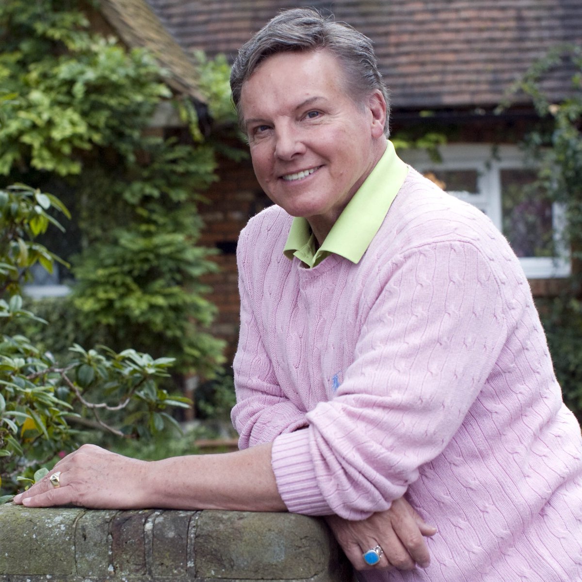 Jess Conrad OBE tweet media