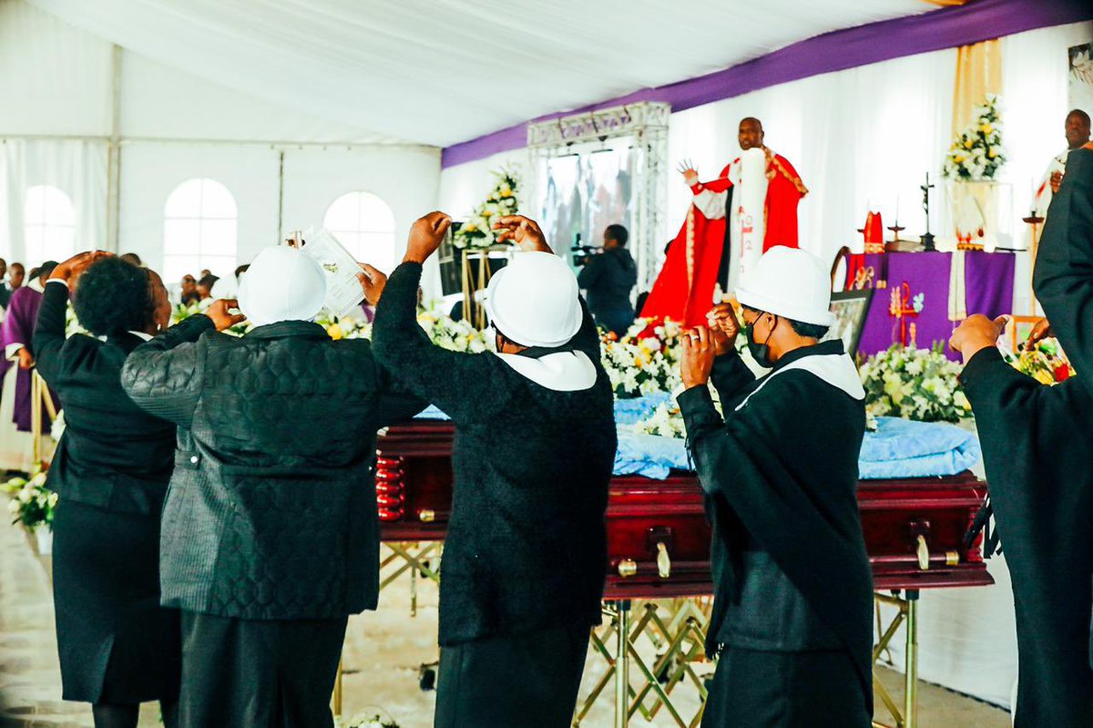 Today we joined the Deputy Minister of Transport as she bids farewell to her family members who were tragically lost in an accident earlier this week. The accident left us with deep sadness and shock.