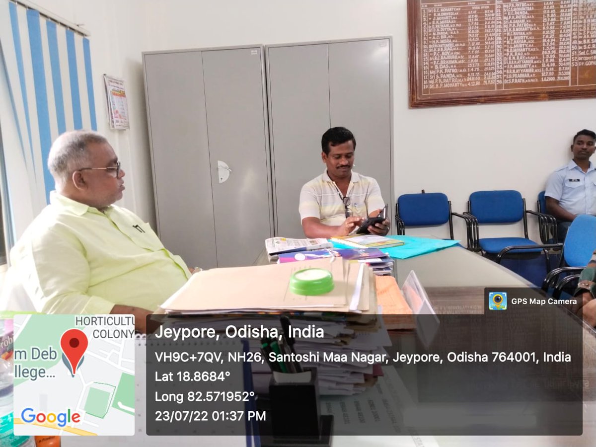 LtPatra's tweet photo. Career counseling on how to join into armed forces organised by NCC Vikram Dev Auto college jeypore in collaboration with mo college abhijan, Major Puspendra Kumar Yadav of Gopalpur, army recruitment centre gave a lecture. Jaihind https://t.co/axoTHTJQnp