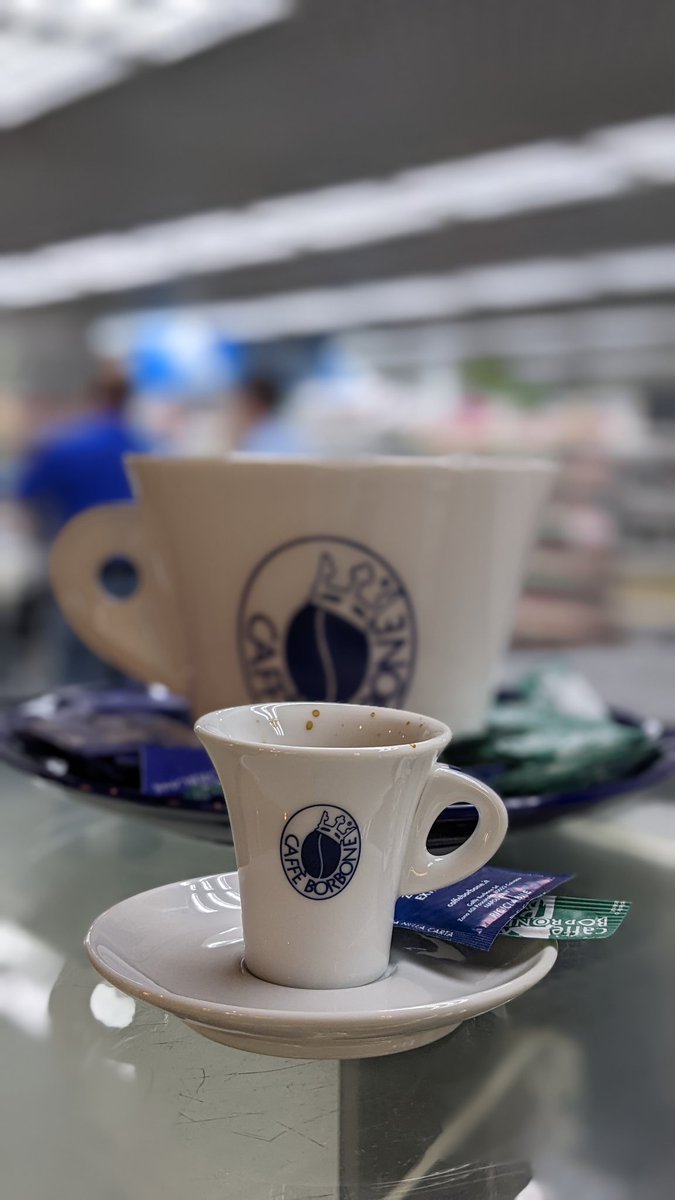 EmbajadorDelRon's tweet photo. Caffé Borbone en @TUGO24_ con la magia de @PasteDolcissimo no puedes perderte este nuevo lugar, un espacio único en la ciudad DolciGo 🙌 https://t.co/flh2Kp7nO6