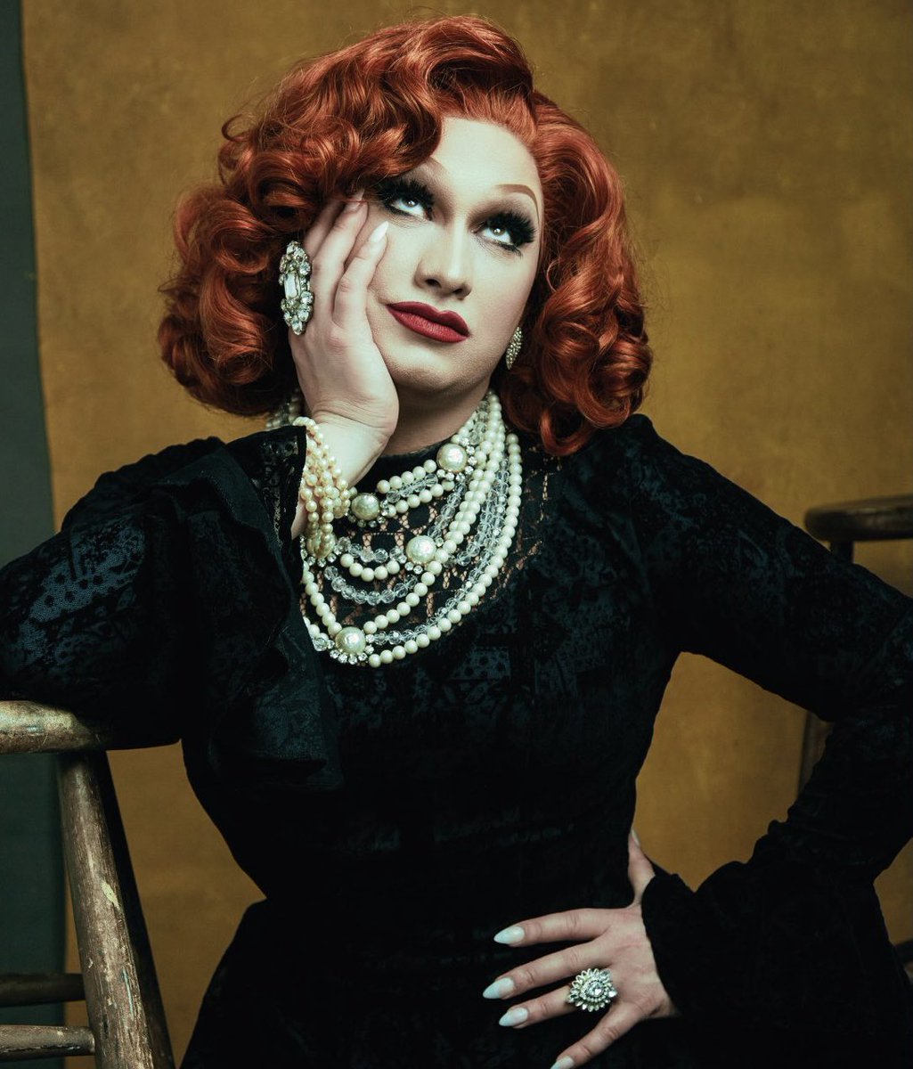 SofiaEVivanco's tweet photo. A third Asian kween robbed in Drag Race… 💔😞
Let’s make this right for these two excellent artists! 🥰✨
#dragraceallstars #Allstars7 
#TeamRaja #TeamJink https://t.co/WzKcntuhON