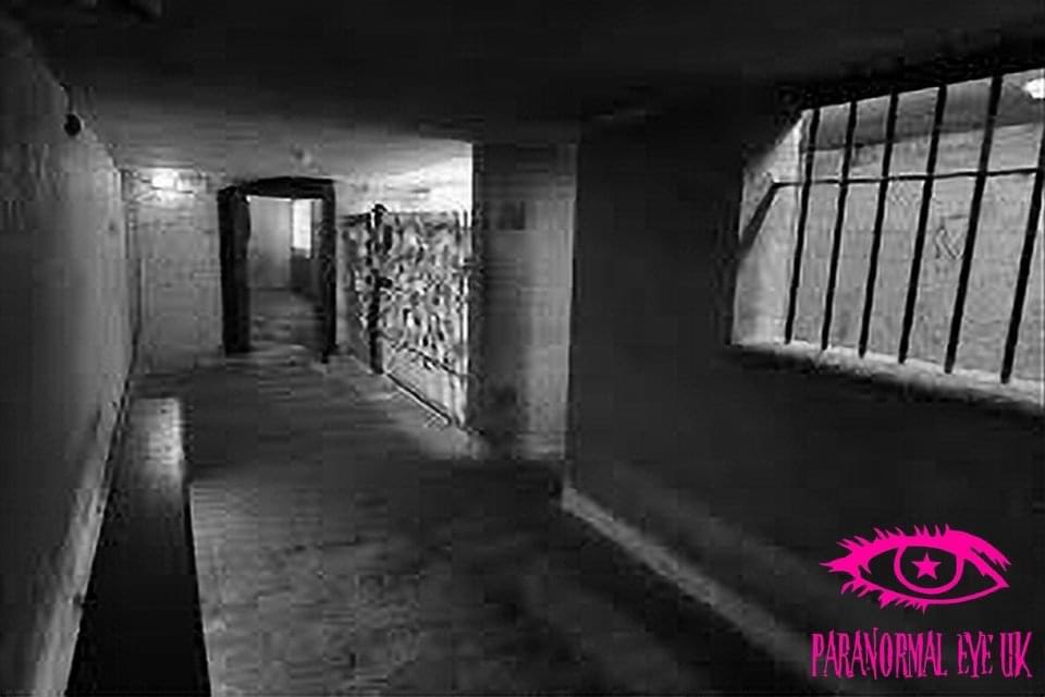 Paranormaleyeuk's tweet photo. Tonight the team are heading to Dorchester to investigate the eerie Old Shire Hall Dorchester. We are looking forward to night 2 of the weekend. #paranormaleyeuk #paranormal #ghosthunt #dorcester #oldshirehall #CourtRooms #spooky #ghosthunting #cells #Victorian https://t.co/iahoDdqXqZ
