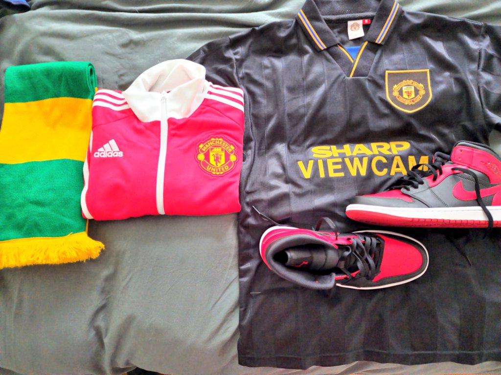 Pfupajena's tweet photo. Game ready #ManUnited #PerthTour https://t.co/n3JNPJnVIf