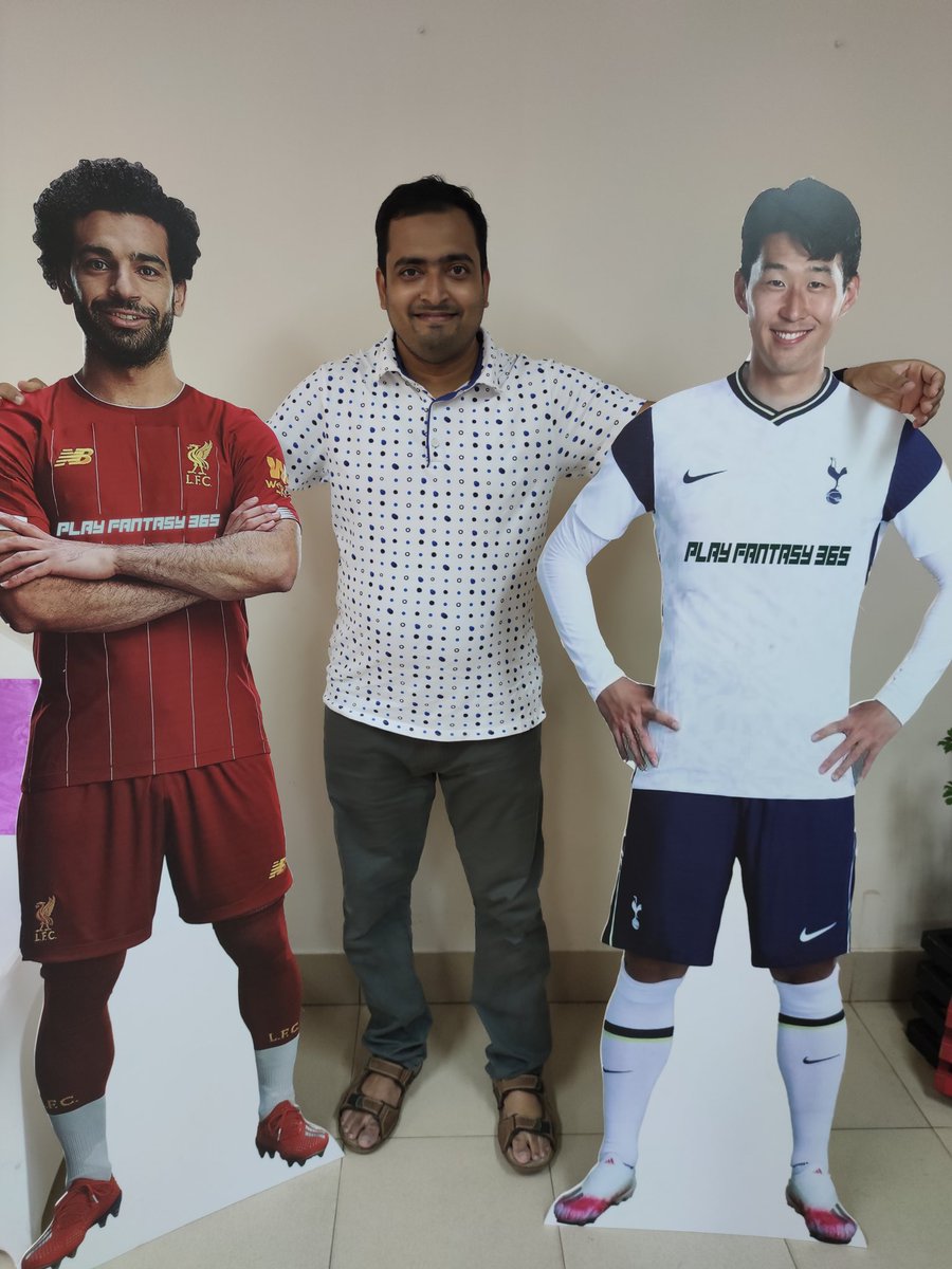 FFPBFPL's tweet photo. Yesterday we all were breathing only from one heart &amp; that’s from the heart of FPL ❤️

The biggest FPL meet ever in BANGLADESH 🇧🇩

#FFPB #FPLMeet #FPLmeetinDhaka #Playfantasy365 https://t.co/dIObSn0CXS