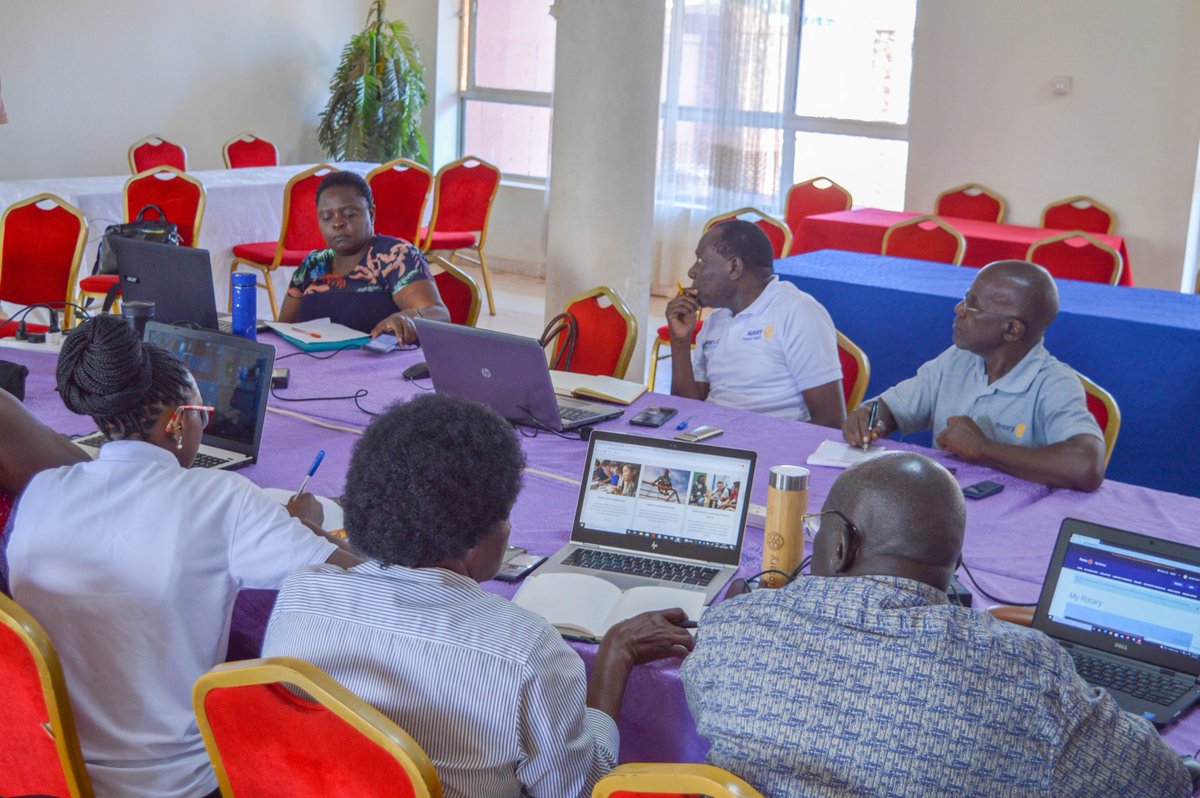 rcbnuganda's tweet photo. Joint Board training on Online Tools RBCN @rcbnuganda and Rotaract Bweyogerere Namboole @Destadia, training by PAG @pkmukuru IT Training Officer D9213 https://t.co/AFfsu6KKDQ