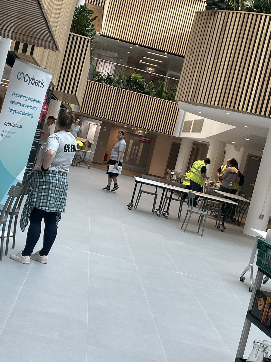 _SecurityPanda_'s tweet image. Here early @Steel_Con! Friendly faces spotted already!!