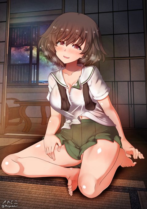 お題「秋山 優花里」

真夜中の優花里ちゃん。
こんな夜遅くまで起きているなんて、悪い子ですね😉。 