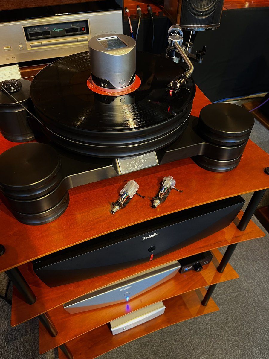 イベント準備完了
予約のお客様ご来場お待ちしております
♯DS AUDIO♯オーディオショップケイキ♯ES001♯偏心検出