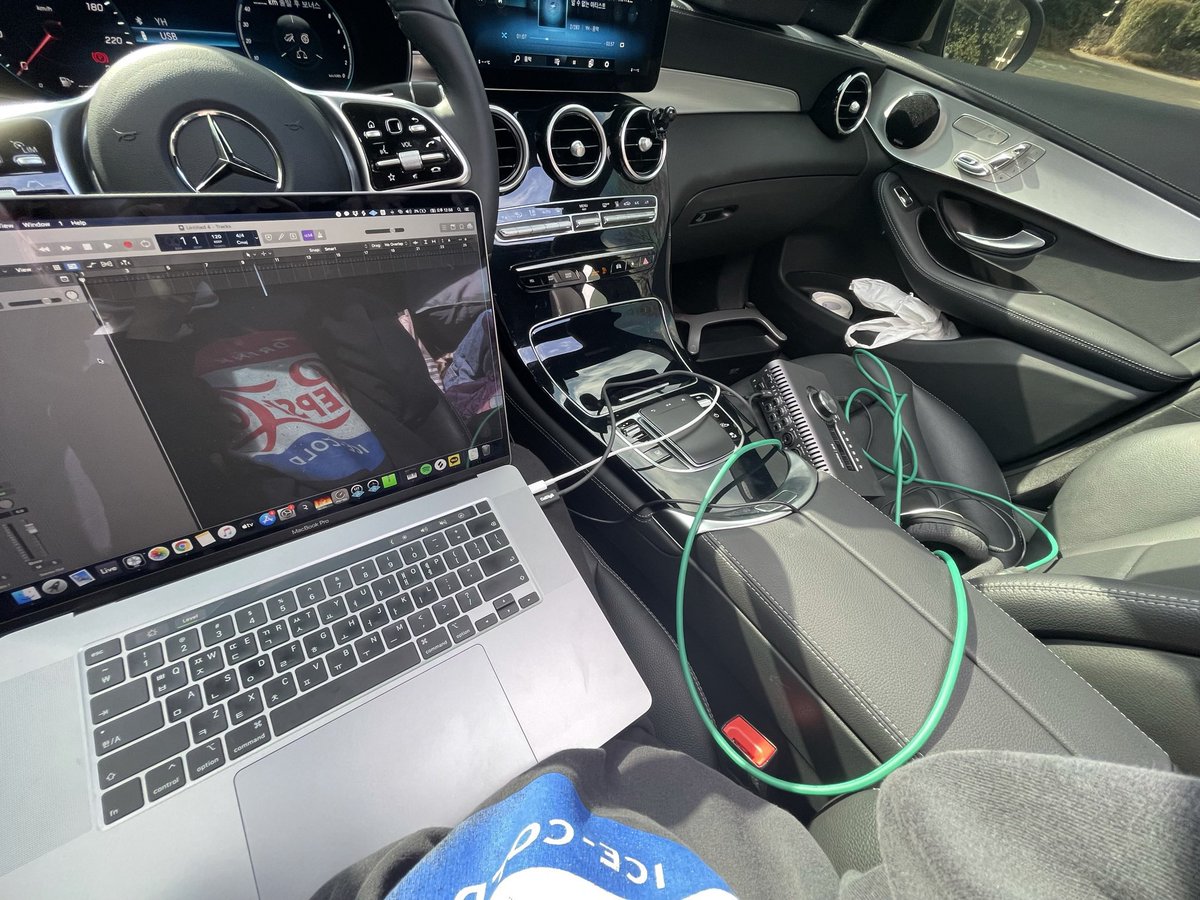 휘홀🌼 tweet media