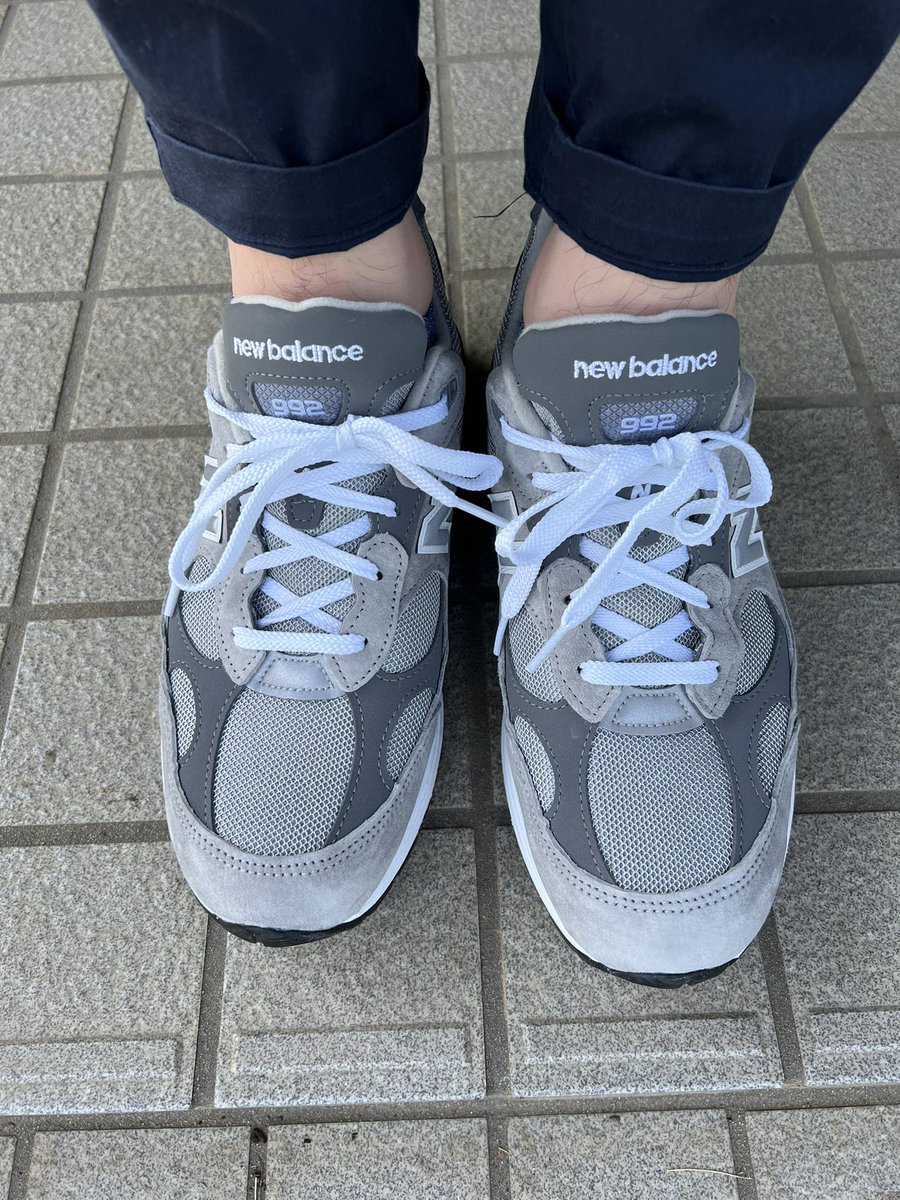 nbnkadm's tweet photo. おろしました!
足を優しく包み込んで、クッションも柔らかいです。甘やかしてくれます…。
荒んだ心を癒やしてくれます🥺
#ニューバランス
#newbalance
#M992GR https://t.co/xsUZTAVojU