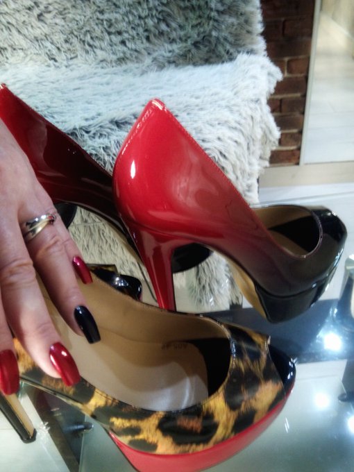 Heels mood 🔥🔥🔥  https://t.co/TdbWO6ucyZ https://t.co/G9Icv5n6mS<a href="/tag/legs"class="tags"><span>#legs</span></a><a href="/tag/elegance"class="tags"><span>#elegance</span></a><a href="/tag/stockings"class="tags"><span>#stockings</span></a><a href="/tag/heels"class="tags"><span>#heels</span></a><a href="/tag/nails"class="tags"><span>#nails</span></a><a href="/tag/classy"class="tags"><span>#classy</span></a>