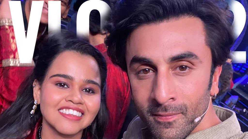 mansibhardwaj25's tweet photo. Finally the wait is over😍 watch my new vlog with #RanbirKapoor ❤️✨ #MBVlogs 
https://t.co/X7iWJzV8Lb

#mansibhardwaj #ravivaarwithstarparivaar #shamshera #vaanikapoor #starplus #yrf #vlogs #vlogging #vlogger #musician #starparivaar  #bollywood #brahmastra #aliabhatt https://t.co/9tmfxNxpcO