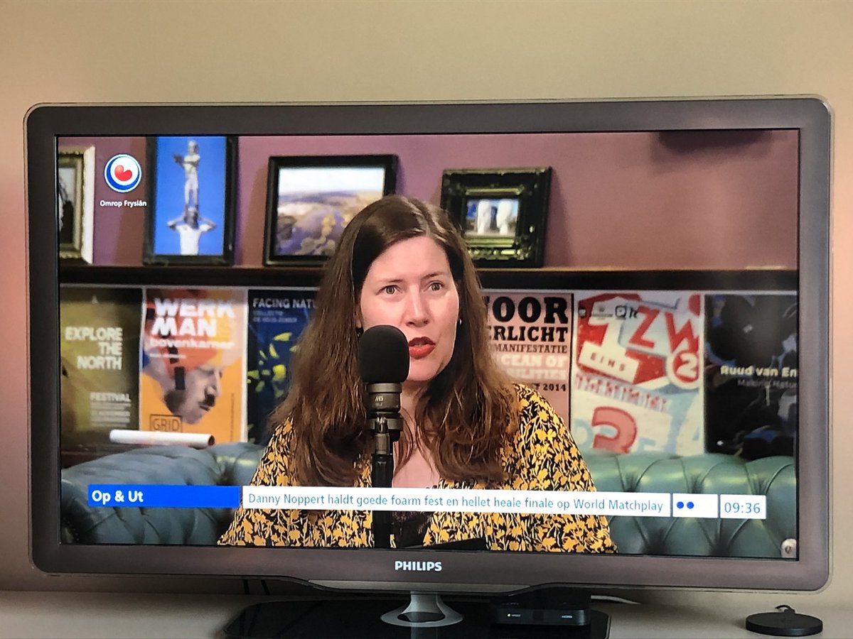 Onze conservator Femke Knoop was zojuist te horen op <a href="/OmropFryslan/">Omrop Fryslân</a> Ook zo benieuwd naar de tentoonstelling? Het museum gaat om 13.00uur open! Uitzending gemist? We zullen later de link en de video delen. Tot snel in <a href="/MuseumHveen/">Museum Heerenveen</a>