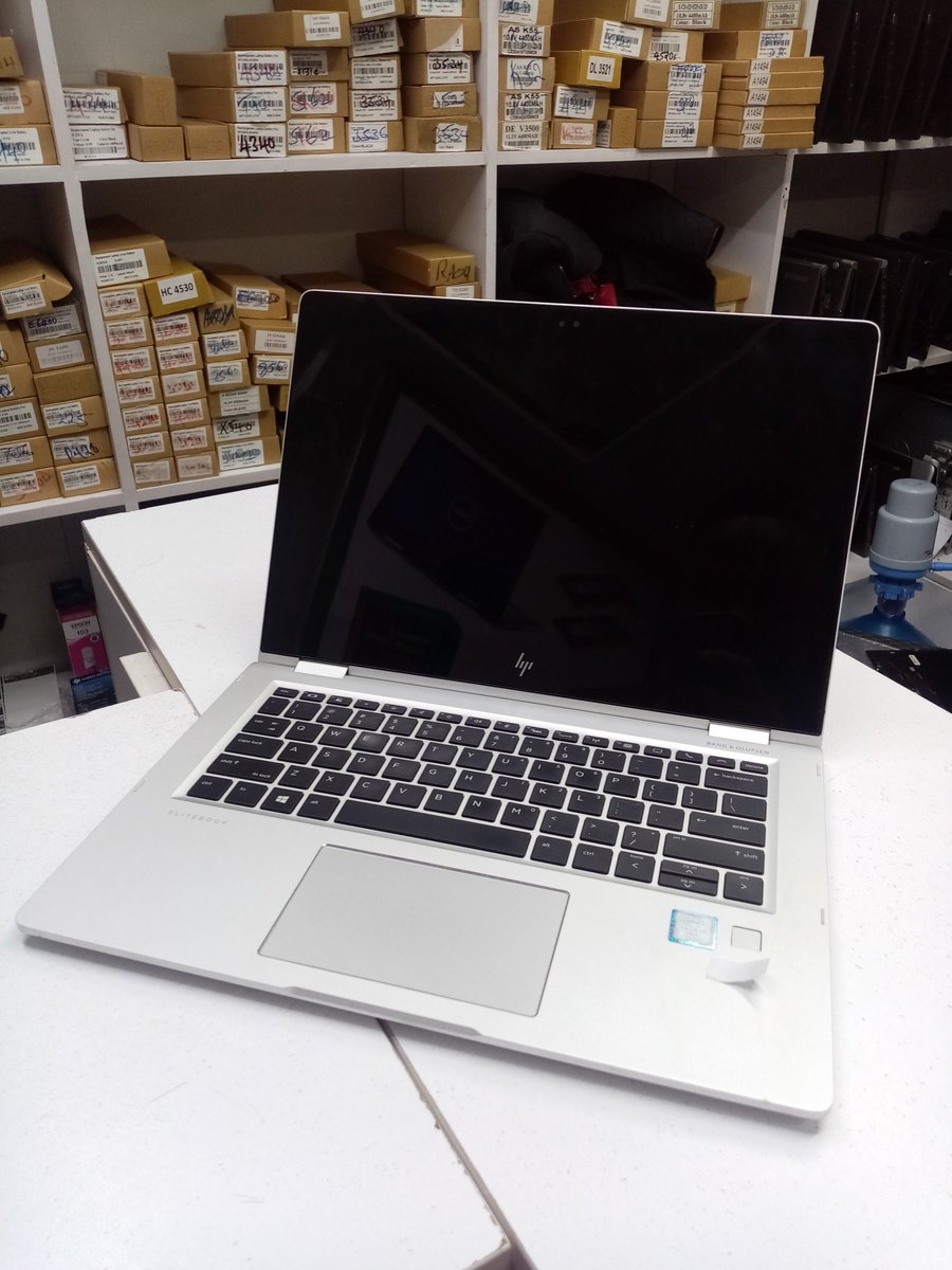 HP ELITEBOOK 1030 G2 TOUCHSCREEN 13.3 INCH DISPLAY 
7TH GENERATION
 INTEL CORE  i5
STORAGE 16GB RAM/512GB SSD
SPEED UPTO 3.0Ghz
WITH BACKLITE KEYBOARD
WINDOWS 10 INSTALLED
PRICE 54,000/=

~CALL WHATSAPP SMS
     0701846097 
~6 MONTH GUARANTEED WARRANTY 
#MakeItHappenMiato