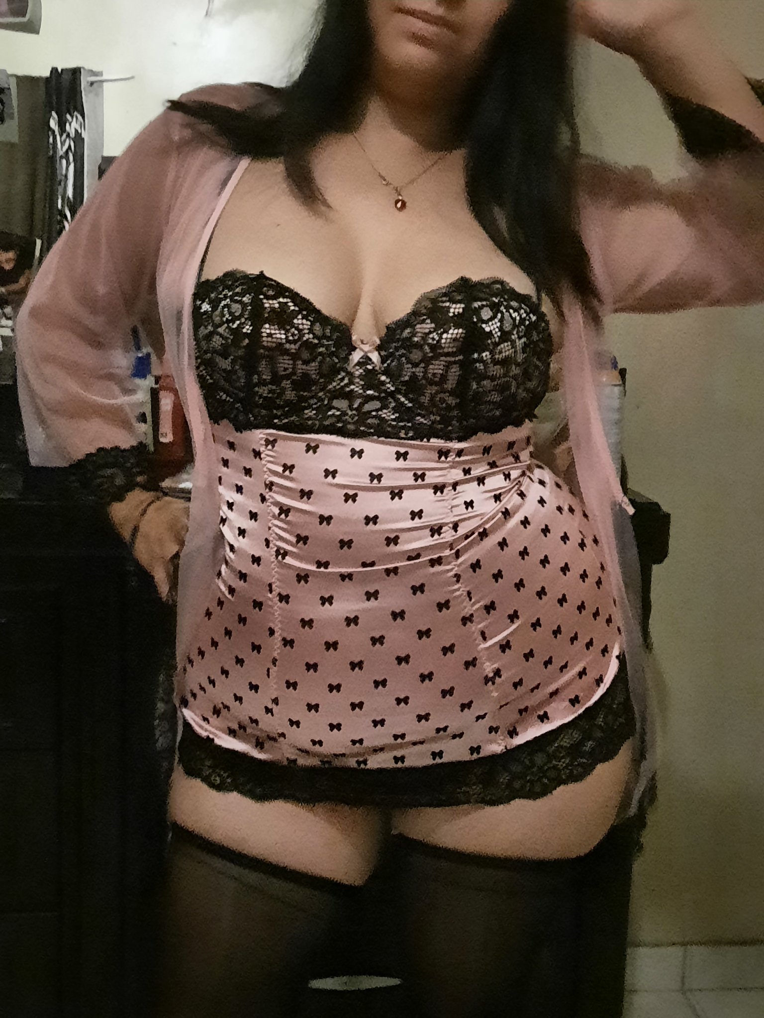 Pareja swinger mexicali on X: Algun single para el sabado que quiera hacer  un trio con mi novia t.coXny4ix1vRb  X