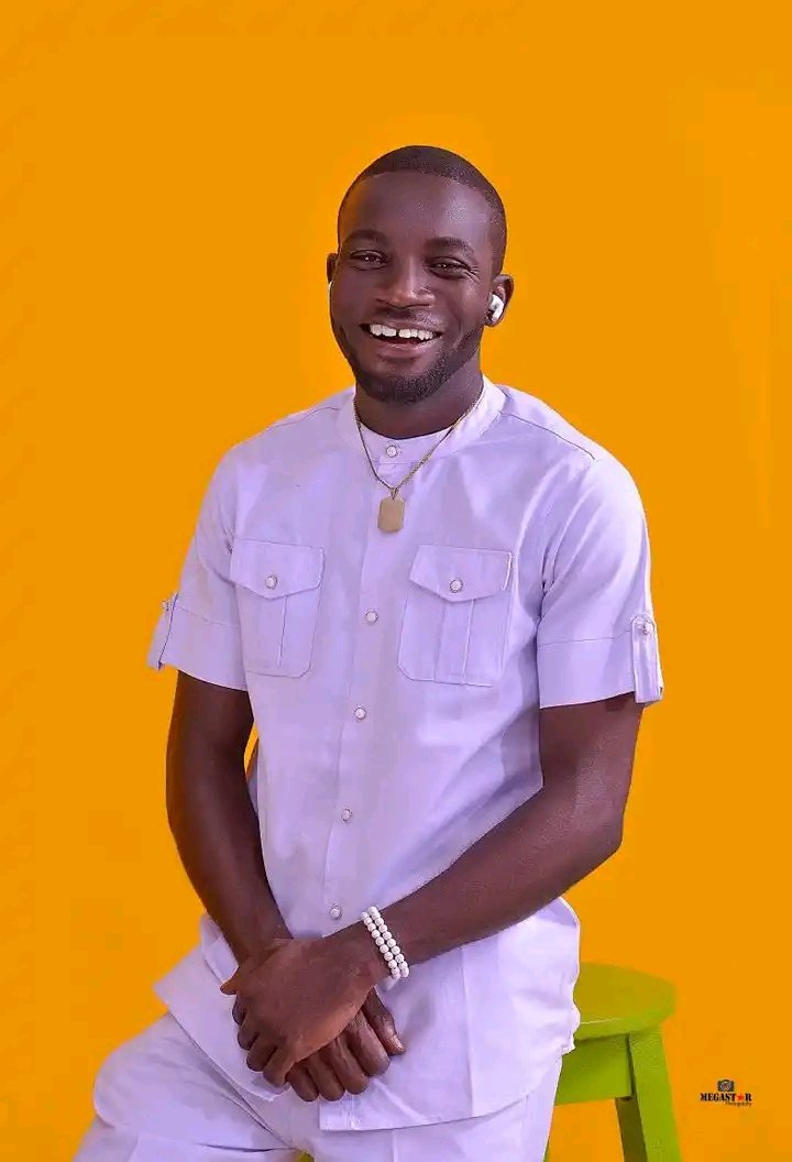 Uwemsingzz's tweet photo. Happy Birthday To My Amazing @cooldjkenyo You're Blessed Beyond Human Imagination! Welcome To The Life Full Of God's Grace.
Reign And Prosper 💦
#Uwemsingz
#GracedLady
#HappyBirthday https://t.co/8fQ6K5Jjgt
