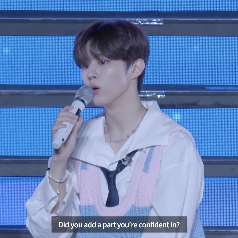 ddaddababy's tweet photo. he is really pretty 😭 https://t.co/wMO006vqKv