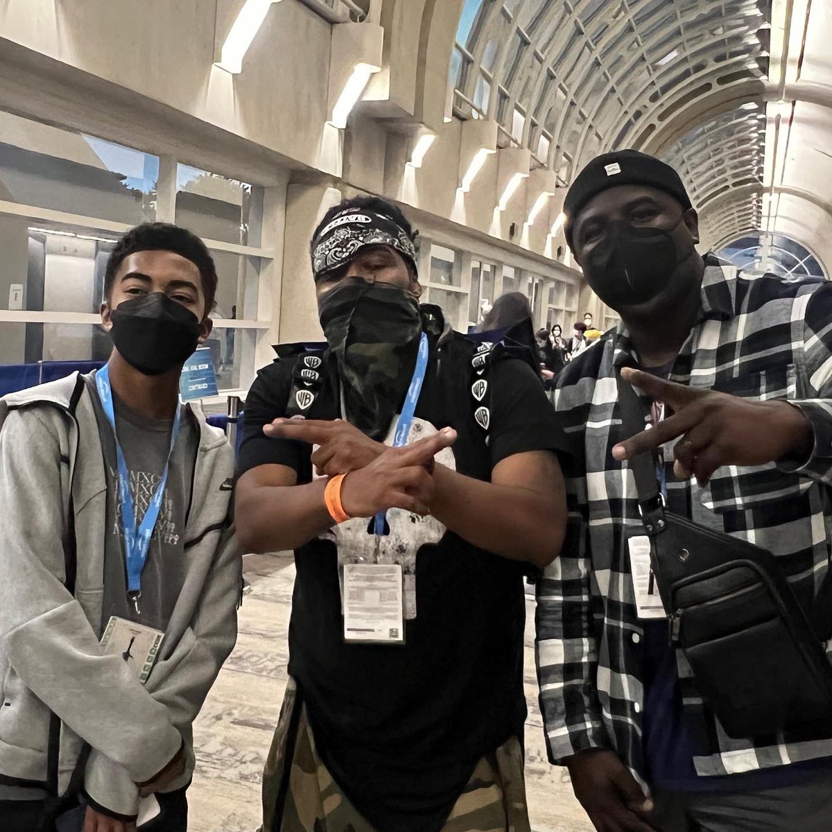 jdawildchild's tweet photo. My son @MilesBrown &amp; I on our 1st Comic Con panel alongside @pharoahemonch @KwameVision @ZoiEllis @djpatrickareed @djlancerockog #HipHopMeetsComics #ComicCon #fatherson https://t.co/wIWAeLUyhm