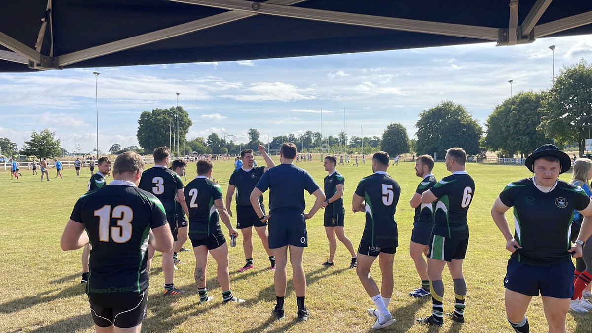 HighWycombeRUFC's tweet photo. The Green-drag Queens @AbbeyRugbyClub #touch7’s https://t.co/AUja3UwtGH
