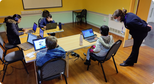 Digi_Local's tweet image. We&apos;ll be live on air shortly /w  @laurarawlings @BBCBristol chatting about #STEM #volunteering and our club activities @AmbassadorsGS @STEMLearningUK