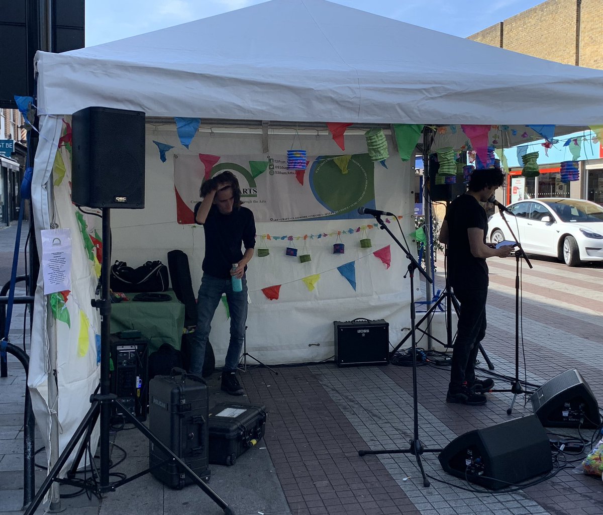We are done at #PasseyPlace getting ready for a fantastic day of music starting at 11am. The sun is out, come on down!
#ElthamArts #MusicFestival #SummerVibes