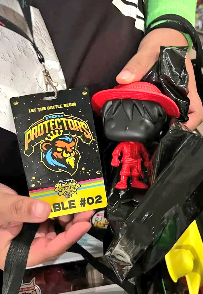 Is this the ONE PIECE funko proto you've been looking for?? 🔥🤠

 #funkopop #funkofundays
#popprotectors #blacklight