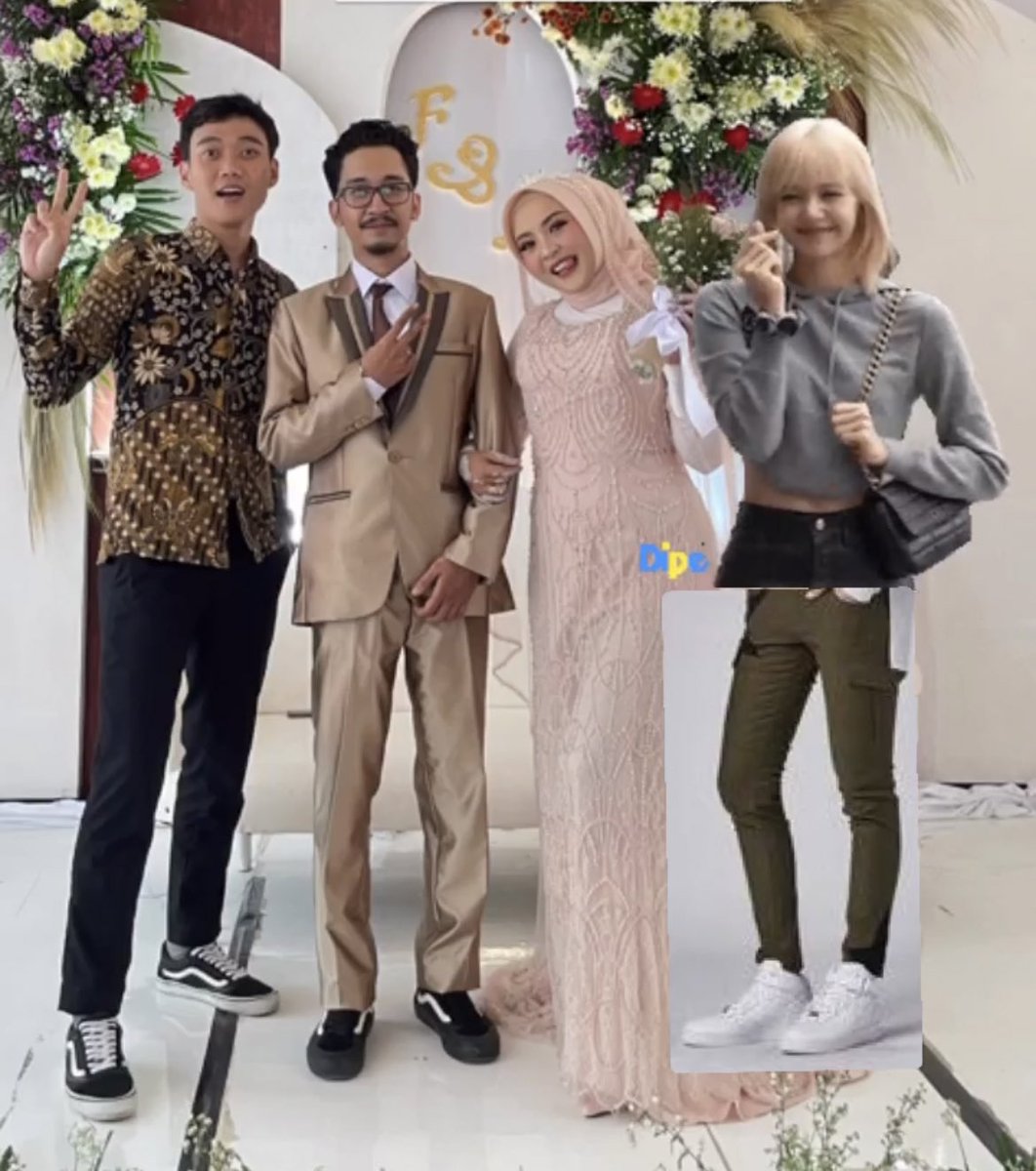 ariimnn's tweet photo. Hari kondangan nasional. Yang terakhir baru mau diajak foto bareng kamu yang huu @xLalisaxx https://t.co/j988nIOTuD