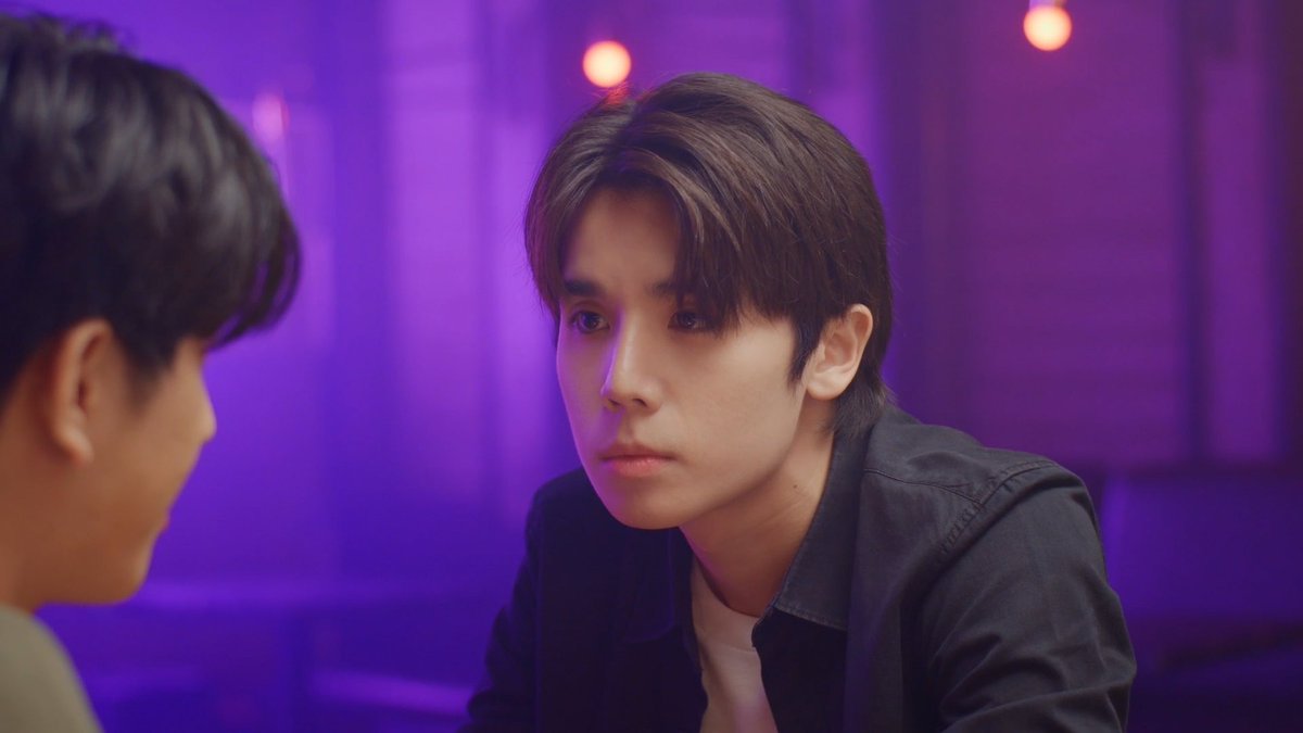 xiseks's tweet photo. He does glow in the dark !  #ViceVersaEP2 https://t.co/hfTDdUjCg6