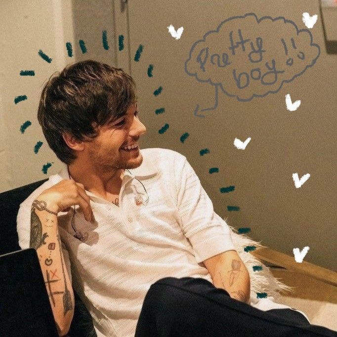 funtesiast's tweet image. ‘when the night is coming down on you, we will find a way through the dark.’

[ #12YearsOf1D #12yearsofonedirection #DirectionersDay ]